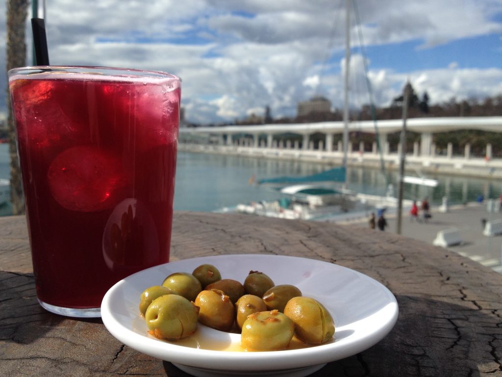 Vino Tinto de Verano