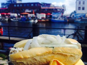 Warnmünde Ostsee Urlaubstipis Fischbrötchen