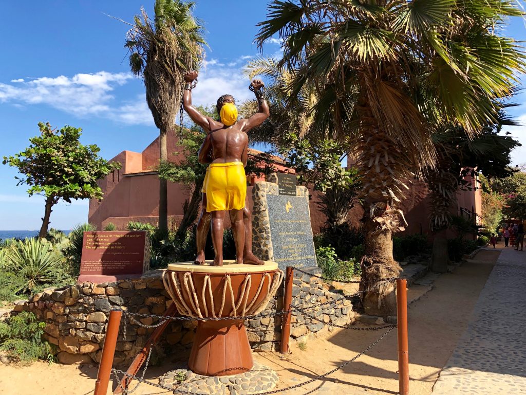 Statue Sklavenhaus Ile de Goree Senegal