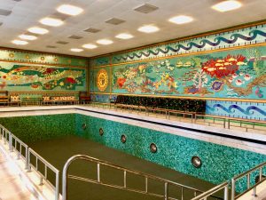 Ceaușescu Haus Swimming Pool Bukarest Tipp