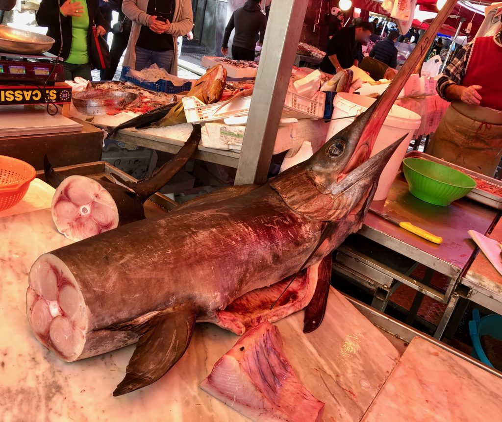 Fischmarkt Sizilien Schwertfisch